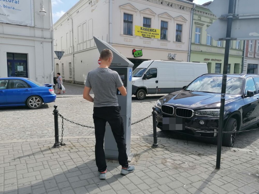 Zmiany w strefach płatnego parkowania! Przy tych ulicach musisz zapłacić za postój