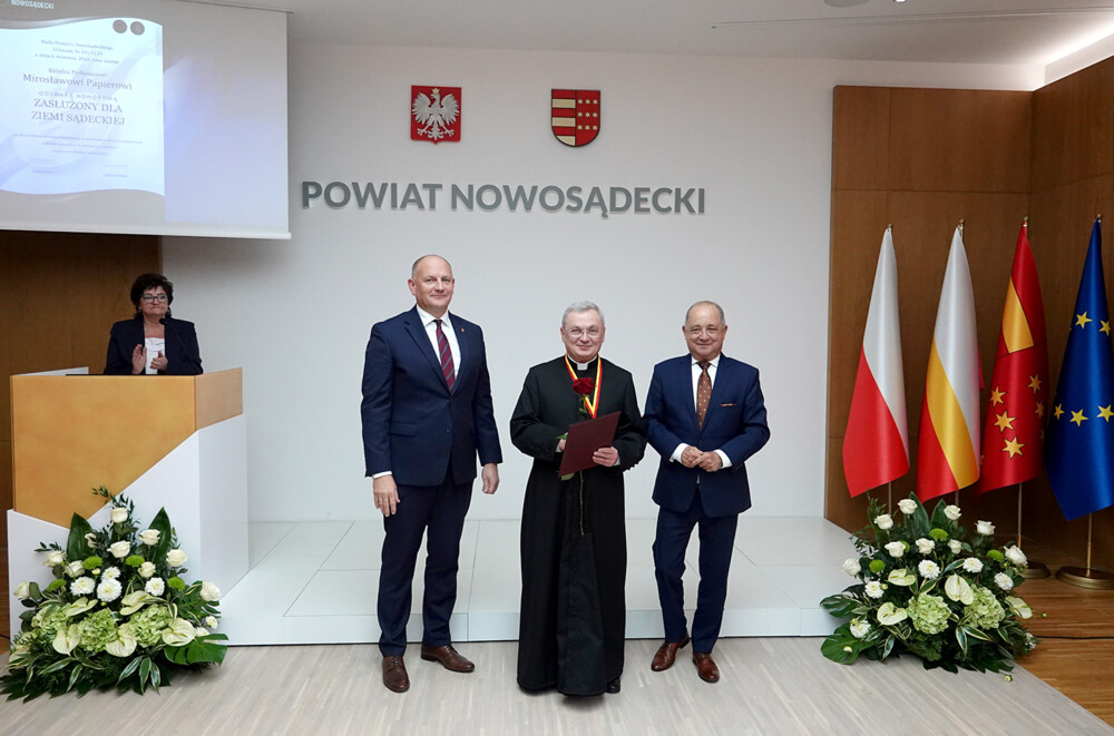 Zasłużeni dla Ziemi Sądeckiej