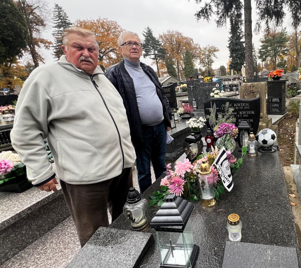 Rada Seniorów MZPN na grobach zasłużonych sportowców