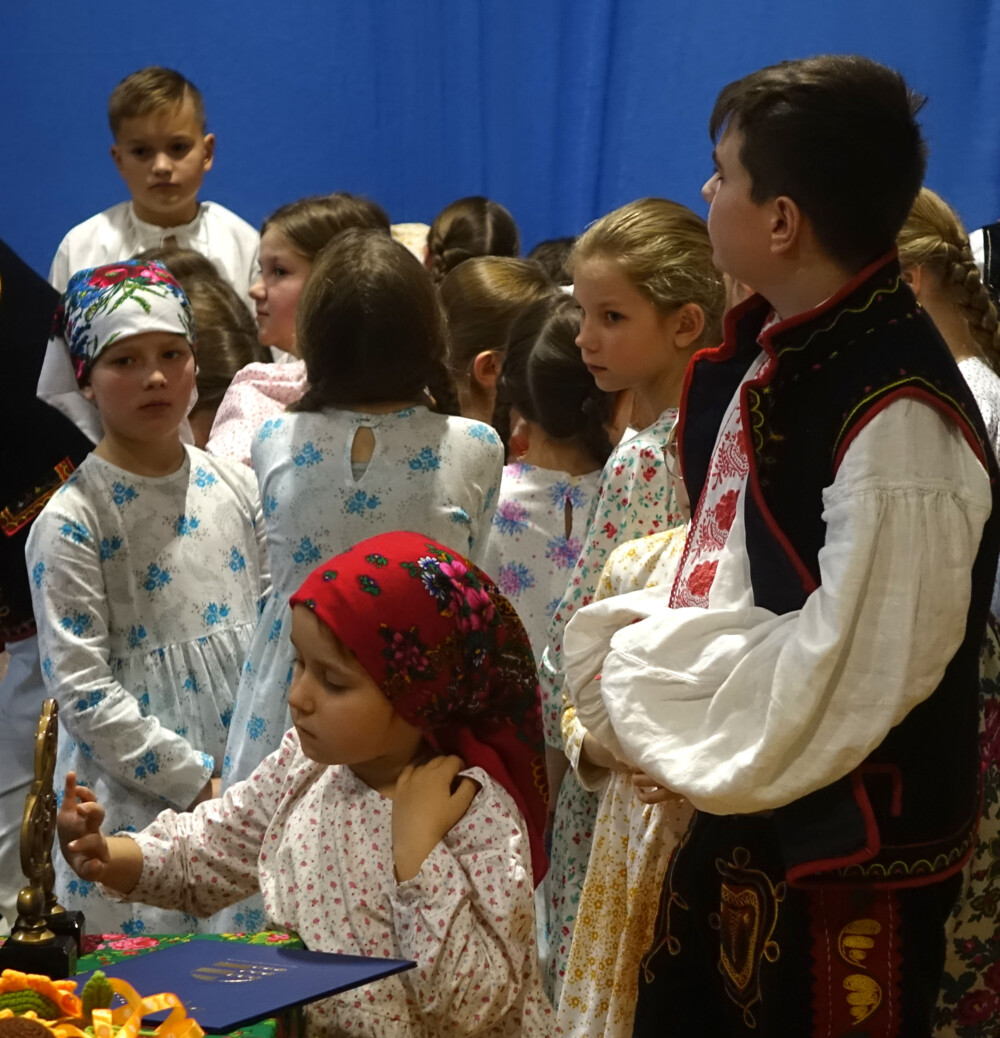 Zespół Regionalny „Mały Skalnik” z okazji 40-lecia otrzymał Medal Polonia Minor i Złote Jabłka Sądeckie