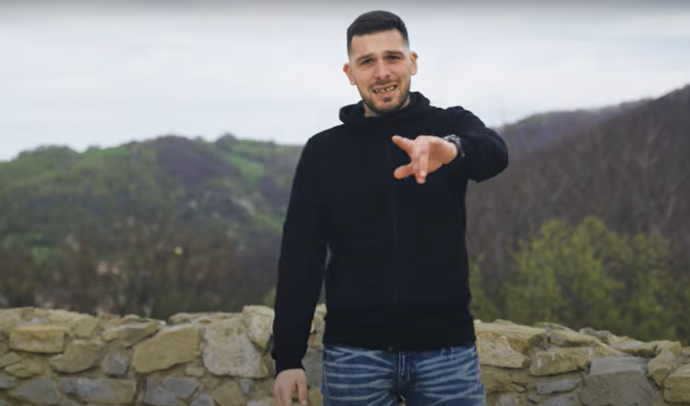 Kolejny wokalista z Sądecczyzny chce podbić rynek disco polo. “Kristiano” wchodzi do gry [WIDEO]