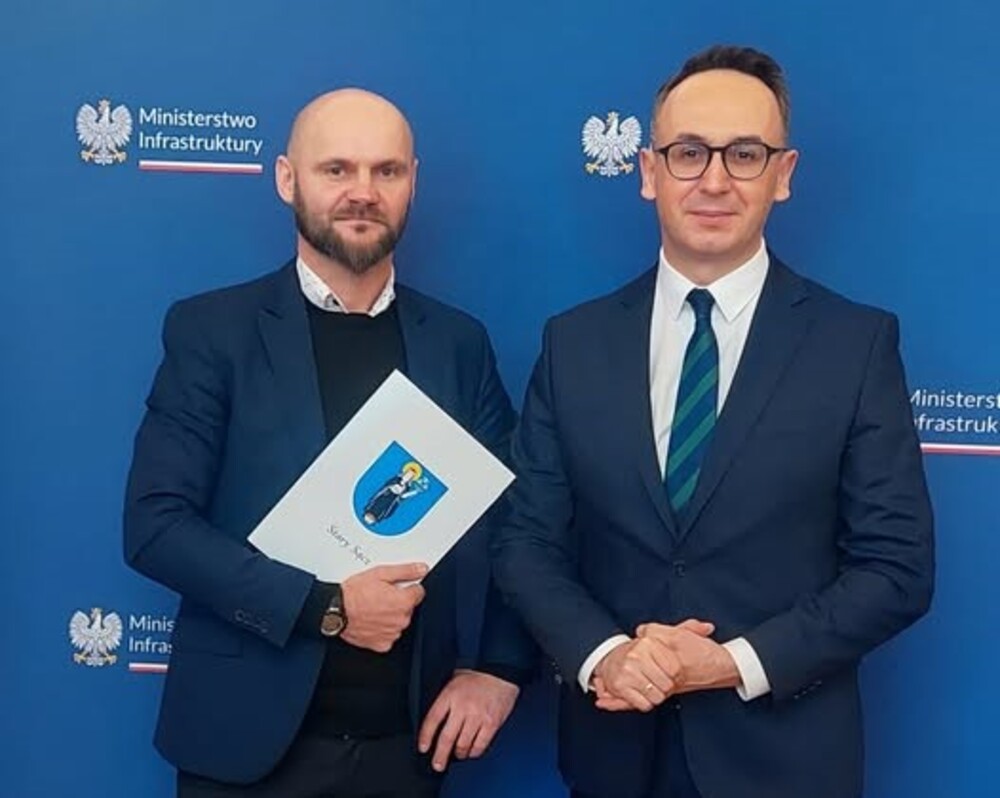 Stary Sącz: sołtys wraca od ministra - chodnik Barcice/Rytro będzie wpisany do planów inwestycyjnych GDDKiA