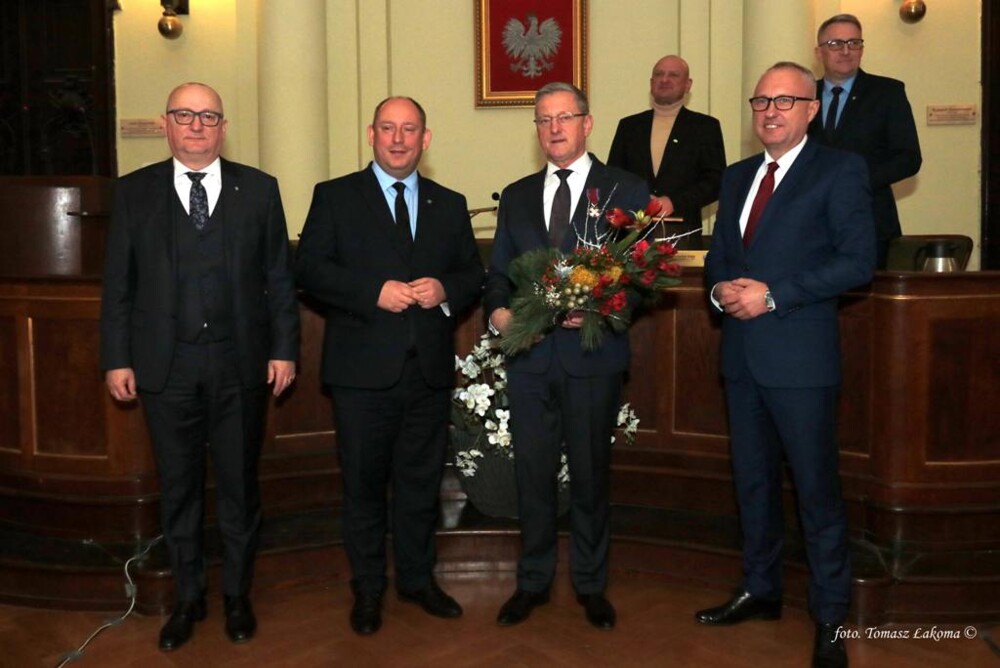 Artur Czernecki, wiceprzewodniczący Rady Miasta Nowego Sącza odznaczony Srebrnym Krzyżem Zasługi