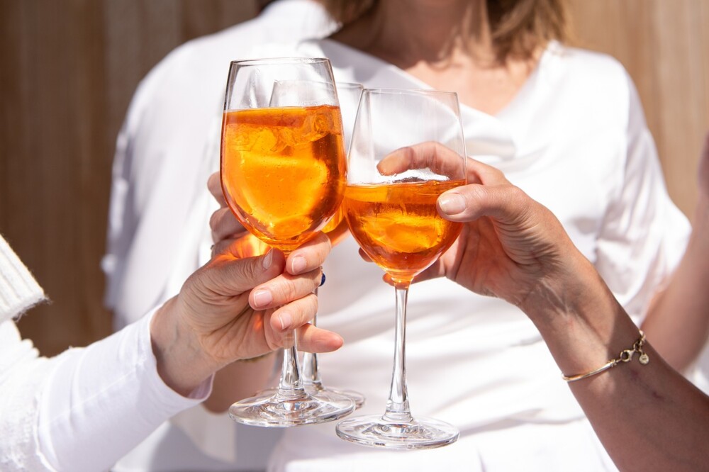Dwa piwa czy 250 ml wódki. Ile alkoholu pozostaje we krwi rankiem po Sylwestrze? 
