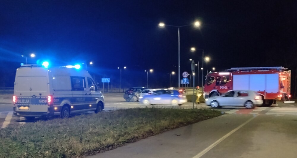 Wypadek w newralgicznym punkcie Nowego Sącza. Jedna osoba trafiła do szpitala [ZDJĘCIA]