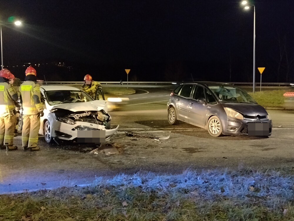 Wypadek w newralgicznym punkcie Nowego Sącza. Jedna osoba trafiła do szpitala [ZDJĘCIA]