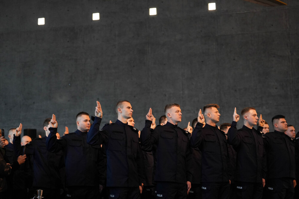 Mamy nowych policjantów! Do sądeckiej komendy trafią kolejni funkcjonariusze [ZDJĘCIA]
