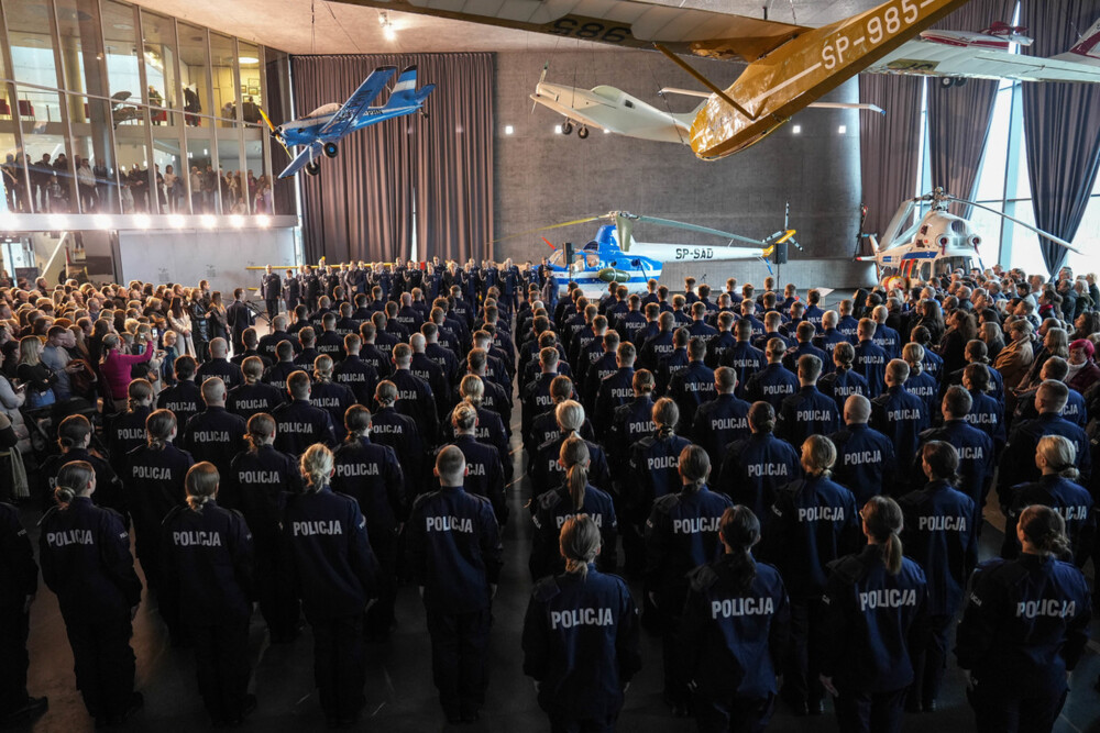 Mamy nowych policjantów! Do sądeckiej komendy trafią kolejni funkcjonariusze [ZDJĘCIA]
