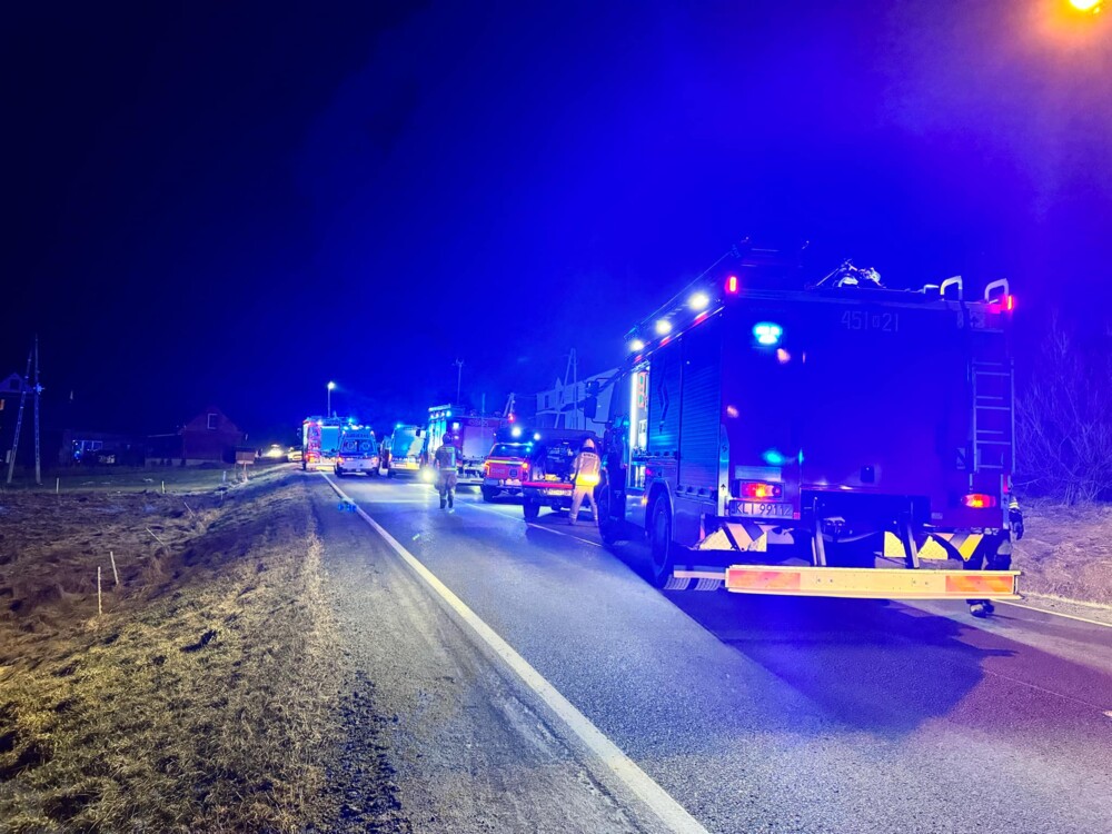 Tragiczny wypadek na drodze krajowej. Życia kierowcy nie udało się uratować [WIDEO] [ZDJĘCIA]