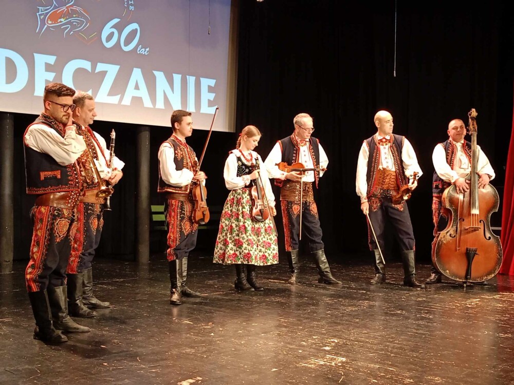 60-lecie zespołu regionalnego “Sądeczanie”. To był wyjątkowy koncert! [WIDEO] [ZDJĘCIA]