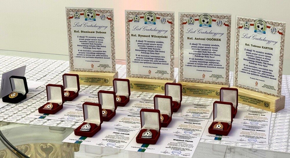 Wyróżnienia, podziękowania, gratulacje. Noworoczne spotkanie piłkarskiej rady seniorów [ZDJĘCIA]