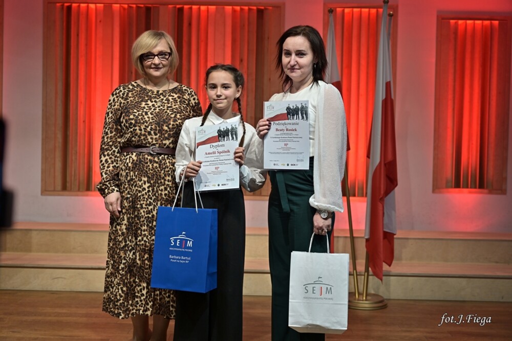 Młodzi śpiewają dla Polski. X Gorlicki Konkurs Pieśni Patriotycznej [ZDJĘCIA]