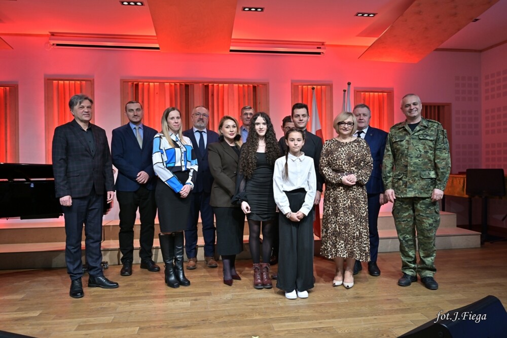 Młodzi śpiewają dla Polski. X Gorlicki Konkurs Pieśni Patriotycznej [ZDJĘCIA]