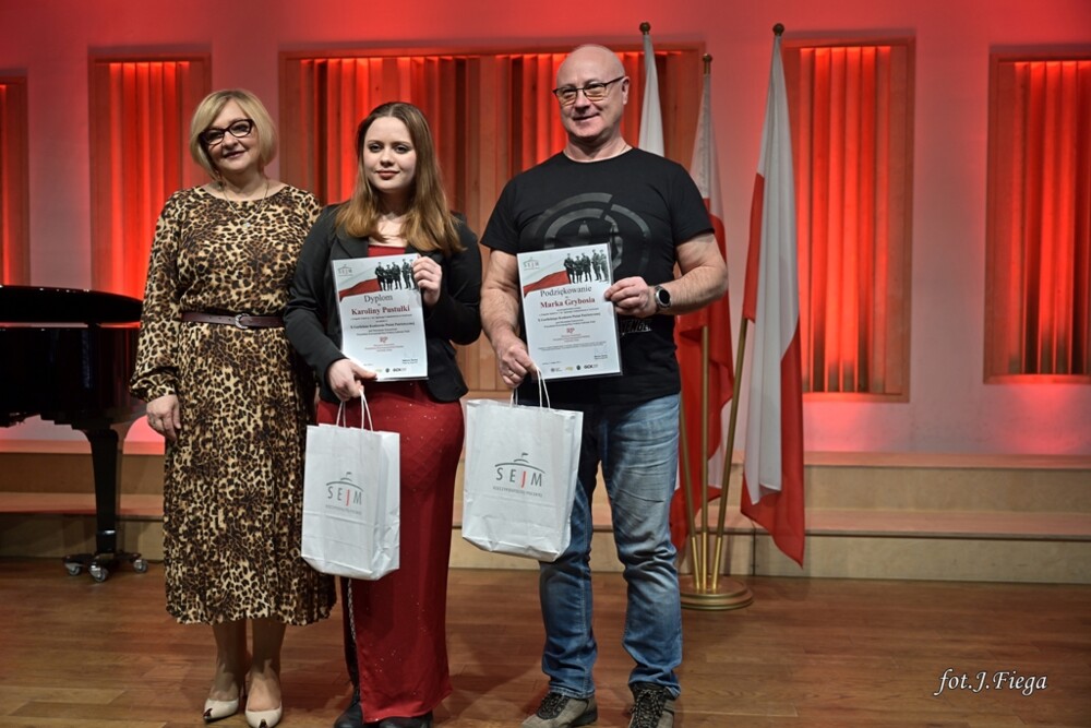 Młodzi śpiewają dla Polski. X Gorlicki Konkurs Pieśni Patriotycznej [ZDJĘCIA]