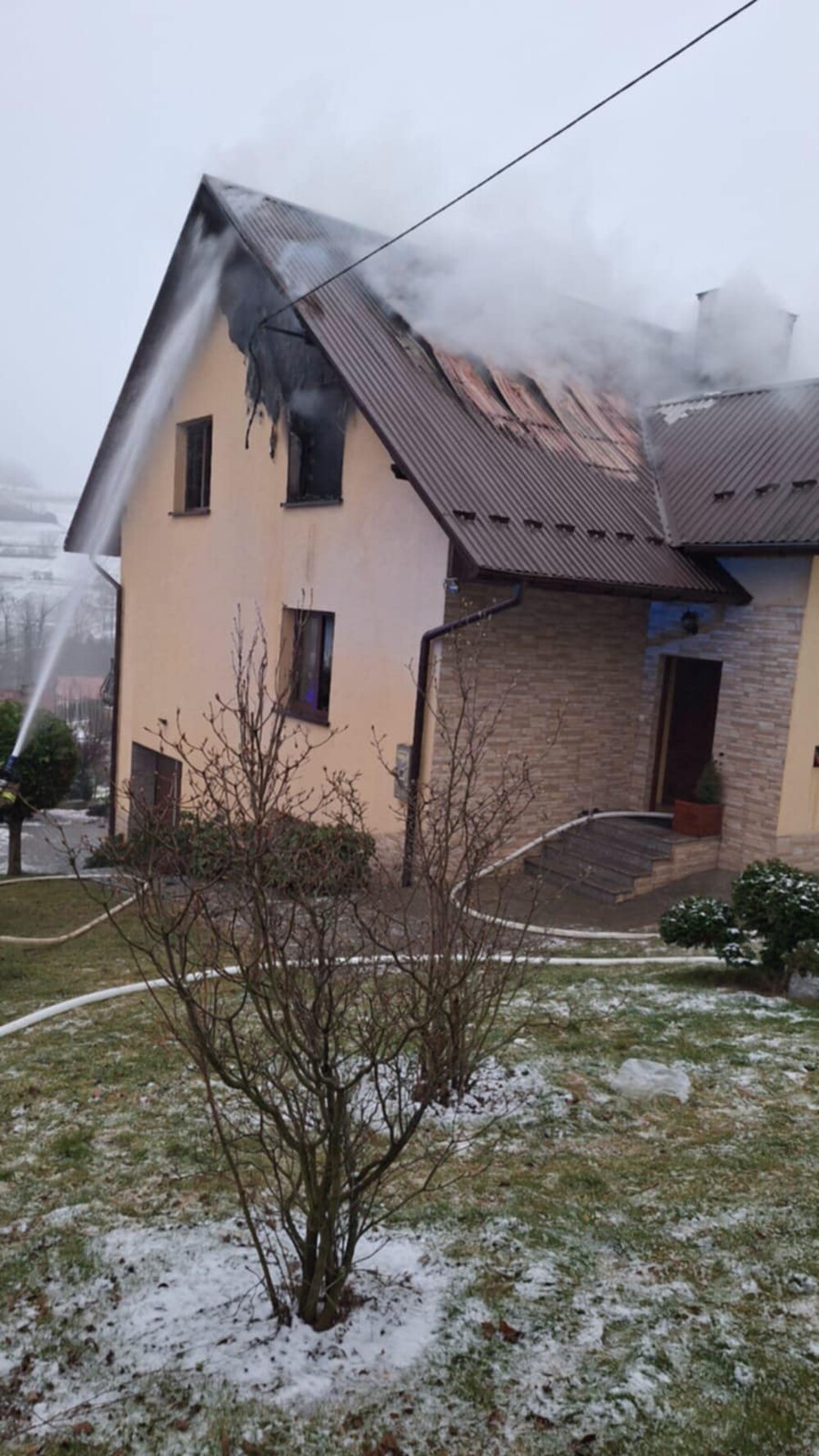 Żeleźnikowa Mała i Grybów: dwa pożary domów, dwie osoby poszkodowane