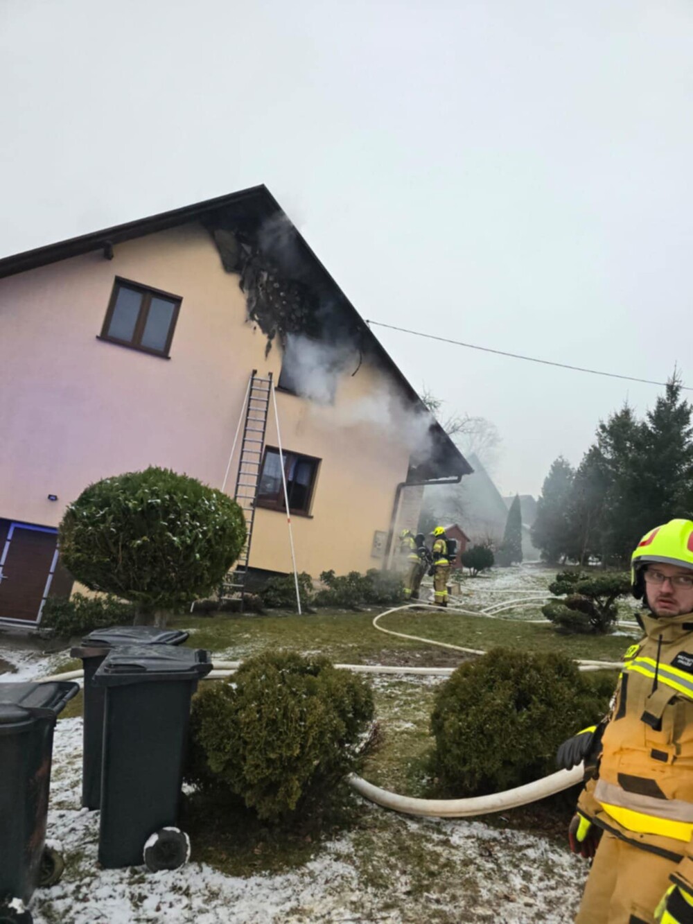 Żeleźnikowa Mała i Grybów: dwa pożary domów, dwie osoby poszkodowane