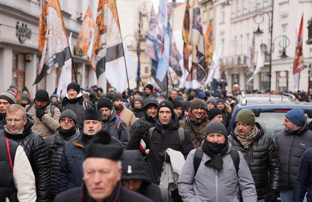 Wojownicy Maryi z Polski i Europy przyjechali do Nowego Sącza. Ulicami miasta przeszła procesja różańcowa 