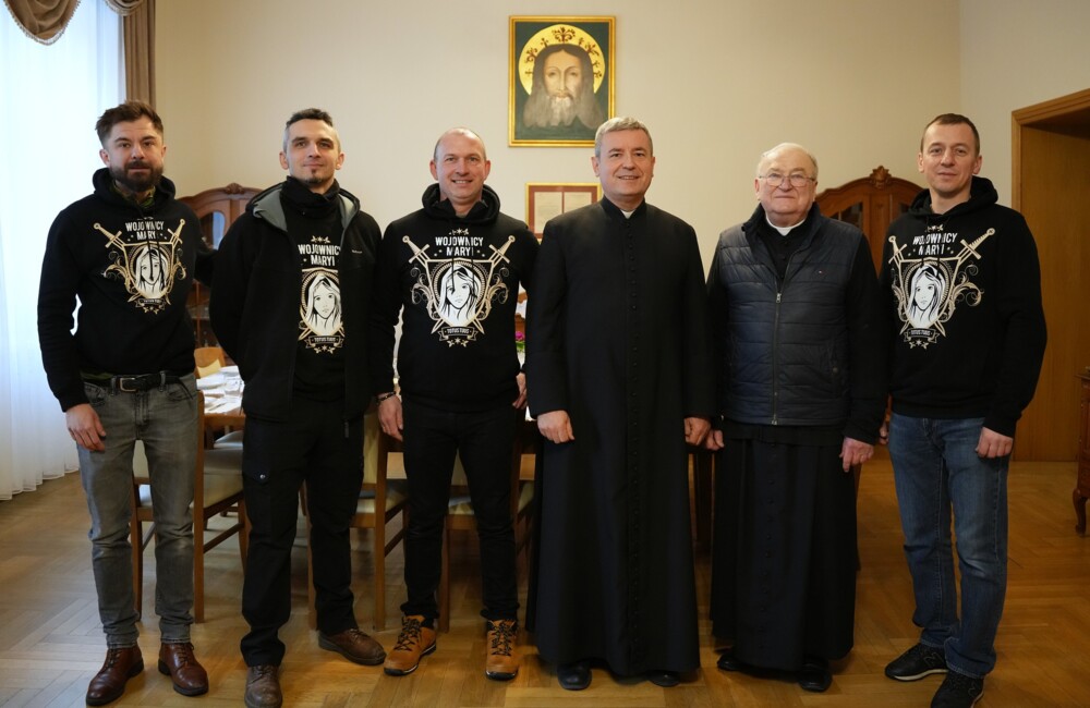 Wojownicy Maryi z Polski i Europy przyjechali do Nowego Sącza. Ulicami miasta przeszła procesja różańcowa 