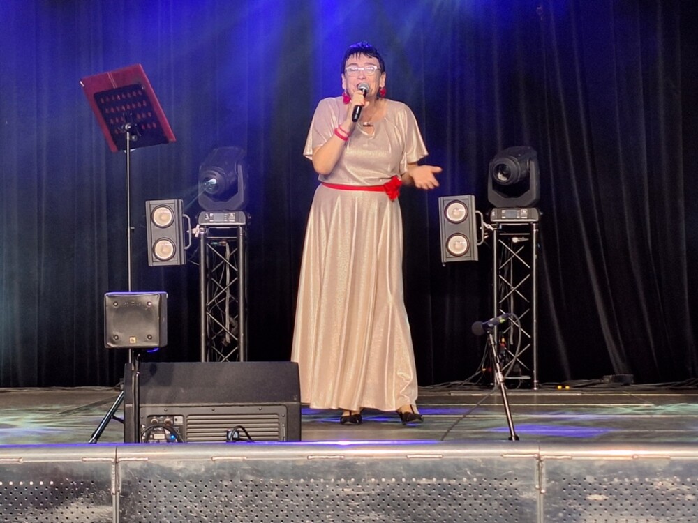 Uczestnicy „Rolnik szuka żony”, „Sanatorium miłości” i „Mam talent” w Krynicy – Zdroju inspirują ludzi [WIDEO]