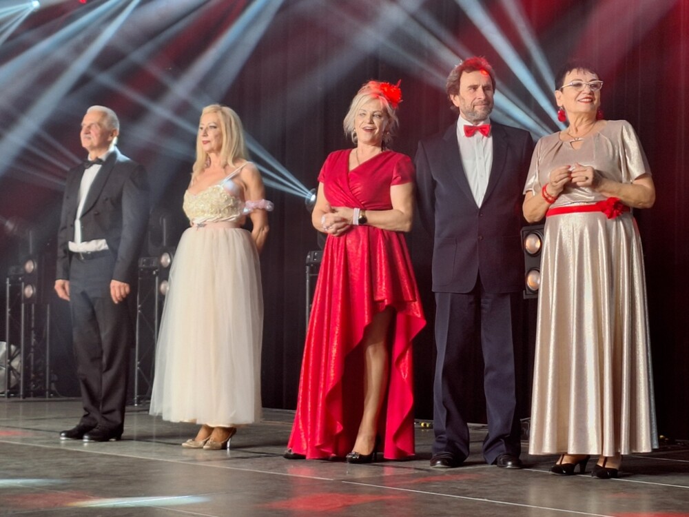 Uczestnicy „Rolnik szuka żony”, „Sanatorium miłości” i „Mam talent” w Krynicy – Zdroju inspirują ludzi [WIDEO]
