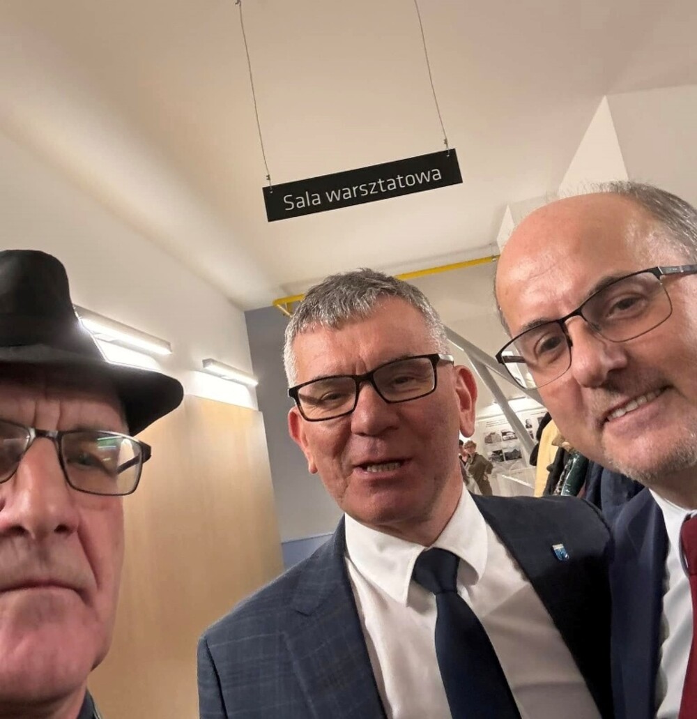 Tłumy na promocji tomiku wierszy Bronka z Obidzy. Poeta napisał: „Dziękuję Wam za to przerażenie” [ZDJĘCIA]