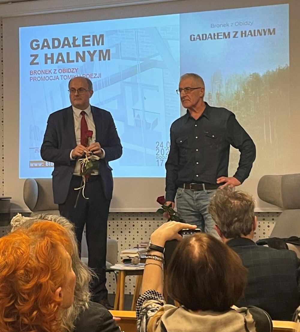 Tłumy na promocji tomiku wierszy Bronka z Obidzy. Poeta napisał: „Dziękuję Wam za to przerażenie” [ZDJĘCIA]