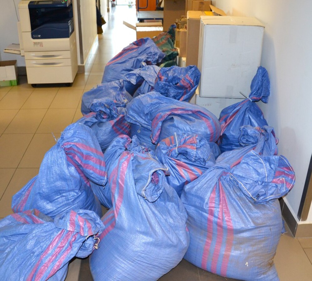 Nielegalny handel i tysiące złotych strat. Policja zatrzymała mnóstwo przestępców