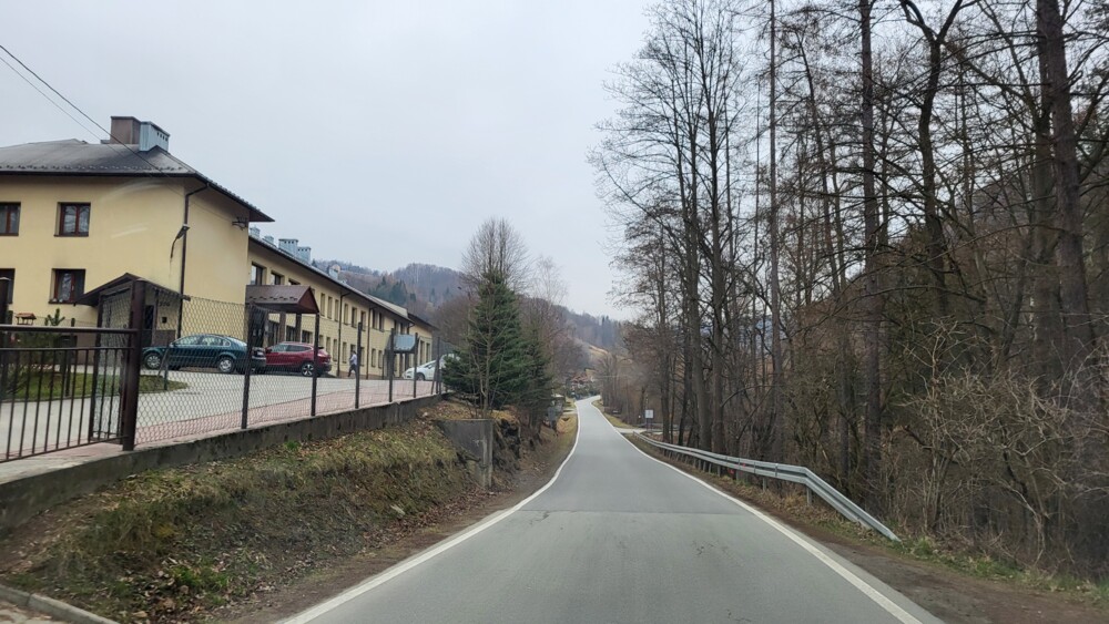 Nowy most na Dunajcu. Dwa pasy ruchu, chodnik i ścieżka rowerowa. Co ze starym mostem na Obidzę?