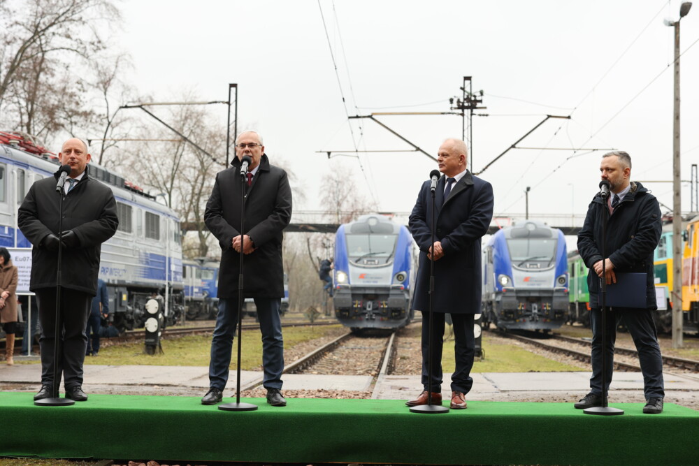 Kolejne lokomotywy wyprodukowane w nowosądeckim Newagu przykazane dla PKP Intercity
