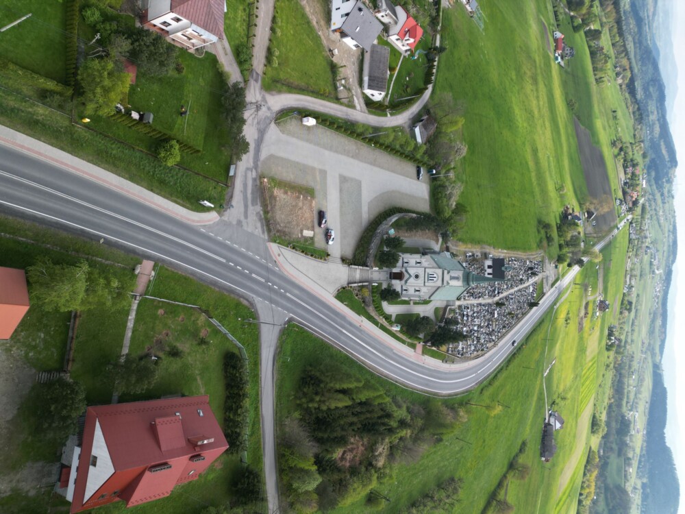 Przebudowa odcinka drogi 28, który biegnie przez nasz region, staje się coraz bardziej realna!
