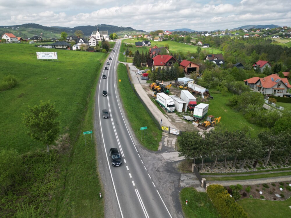 Przebudowa odcinka drogi 28, który biegnie przez nasz region, staje się coraz bardziej realna!