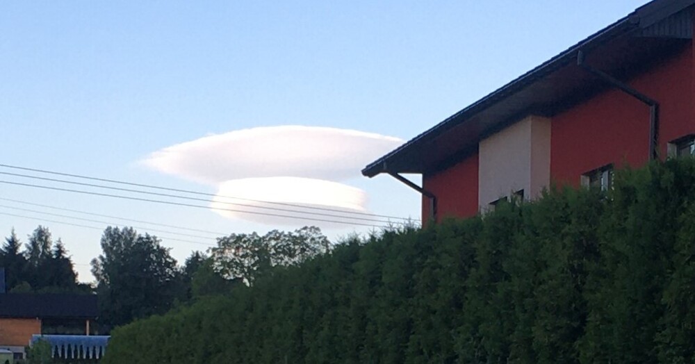 Kolejny spektakl na niebie. Chmura przypominała bombę atomową
