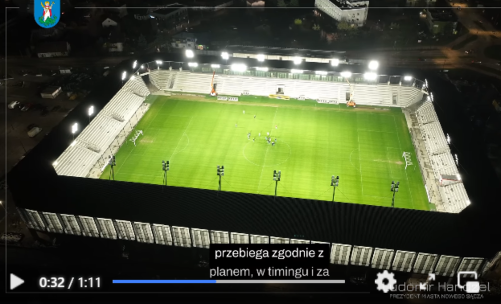 Budowany stadion przy ul. Kilińskiego 47 cały oświetlony [ZDJĘCIA]