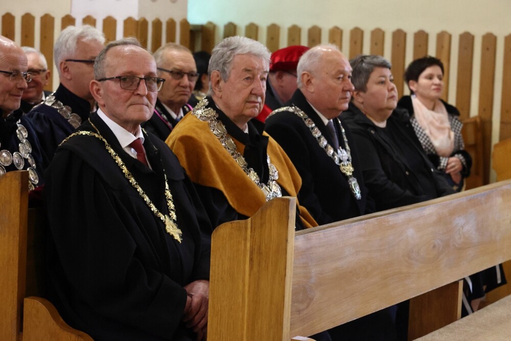Jubileusz 40-lecia Izby Rzemiosła i Przedsiębiorczości w Nowym Sączu! Wręczono nagrody dla zasłużonych dla rzemiosła