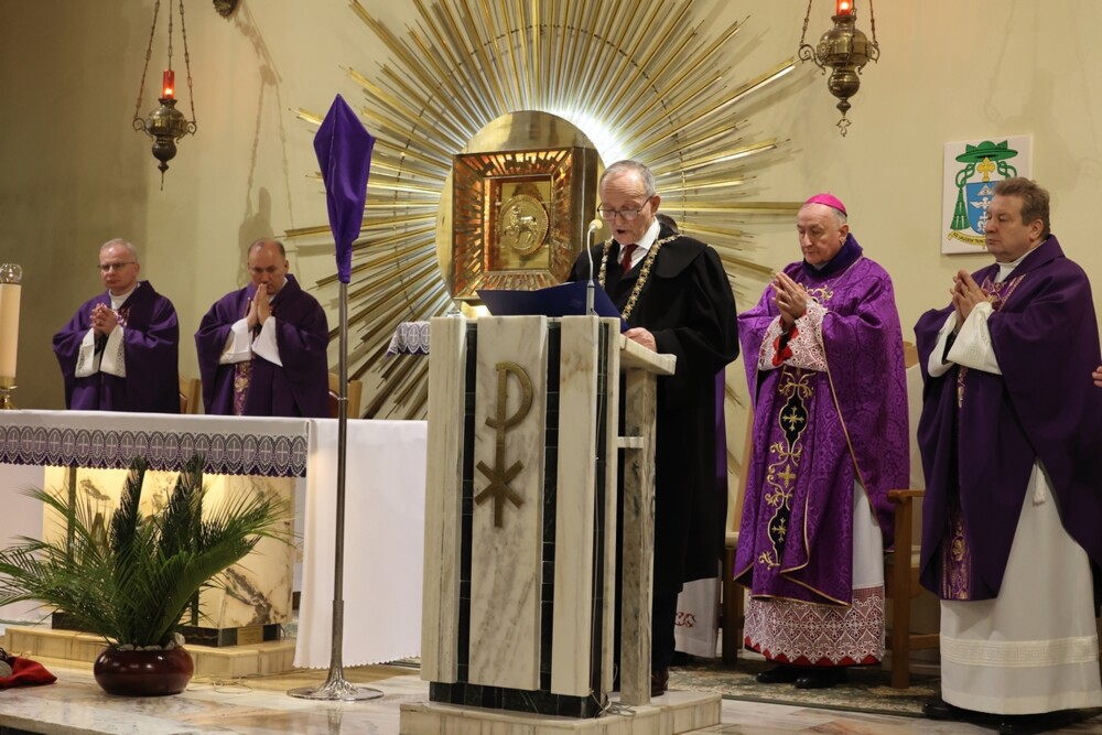 Jubileusz 40-lecia Izby Rzemiosła i Przedsiębiorczości w Nowym Sączu! Wręczono nagrody dla zasłużonych dla rzemiosła