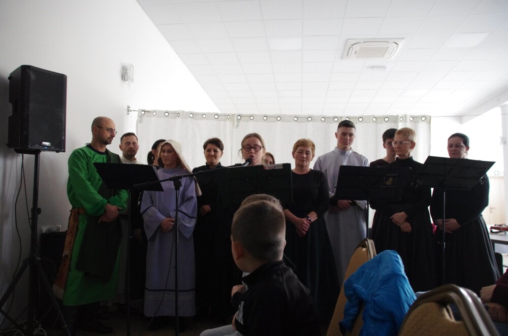 “Kolec w głowę”. Wyjątkowe wprowadzenie w klimat świąt Wielkanocnych [ZDJĘCIA]