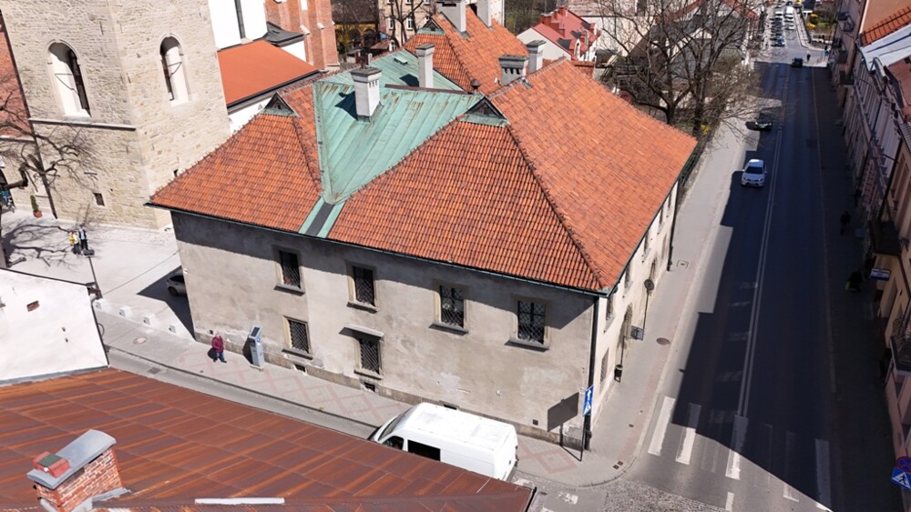 Zabytkowy Dom Gotycki w Nowym Sączu z innej perspektywy [FILM, ZDJĘCIA]