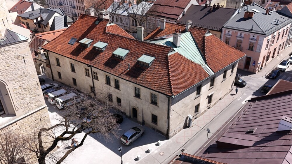 Zabytkowy Dom Gotycki w Nowym Sączu z innej perspektywy [FILM, ZDJĘCIA]