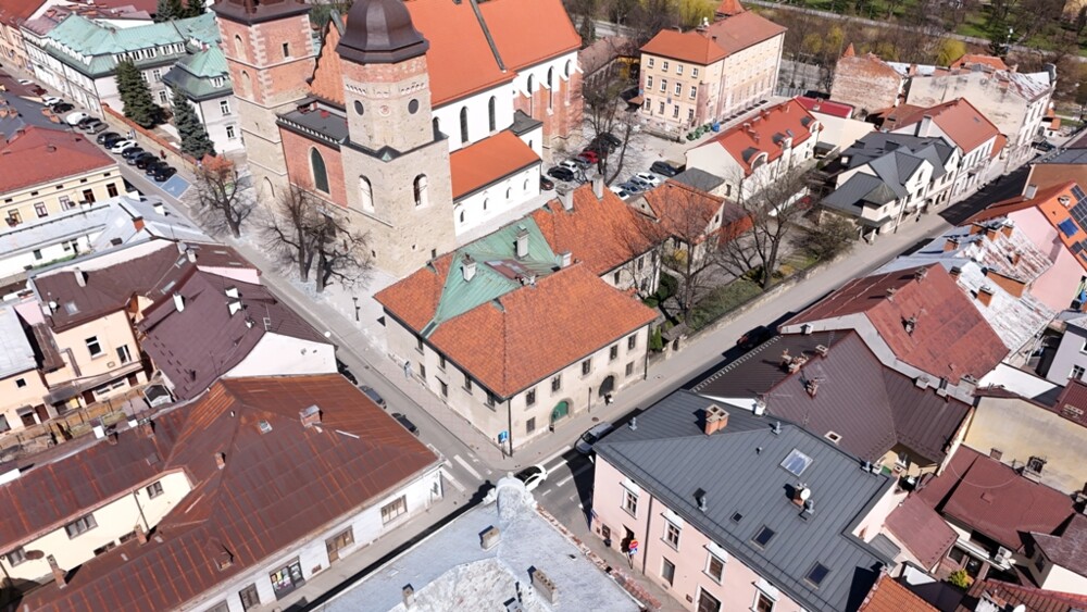 Zabytkowy Dom Gotycki w Nowym Sączu z innej perspektywy [FILM, ZDJĘCIA]
