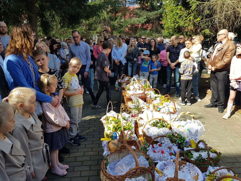 Wielka Sobota – czas modlitwy, zadumy. Oczekiwanie na zmartwychwstanie Jezusa. Czas święcenia pokarmów