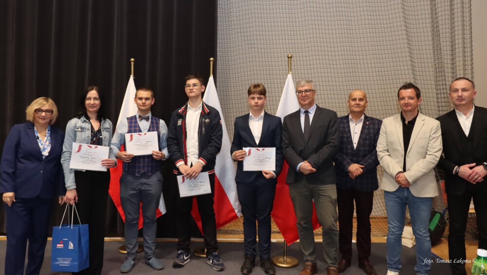 Uczniowie wykazali się ogromną wiedzą historyczną. Zwycięzcy pojadą na dwa dni do Warszawy
