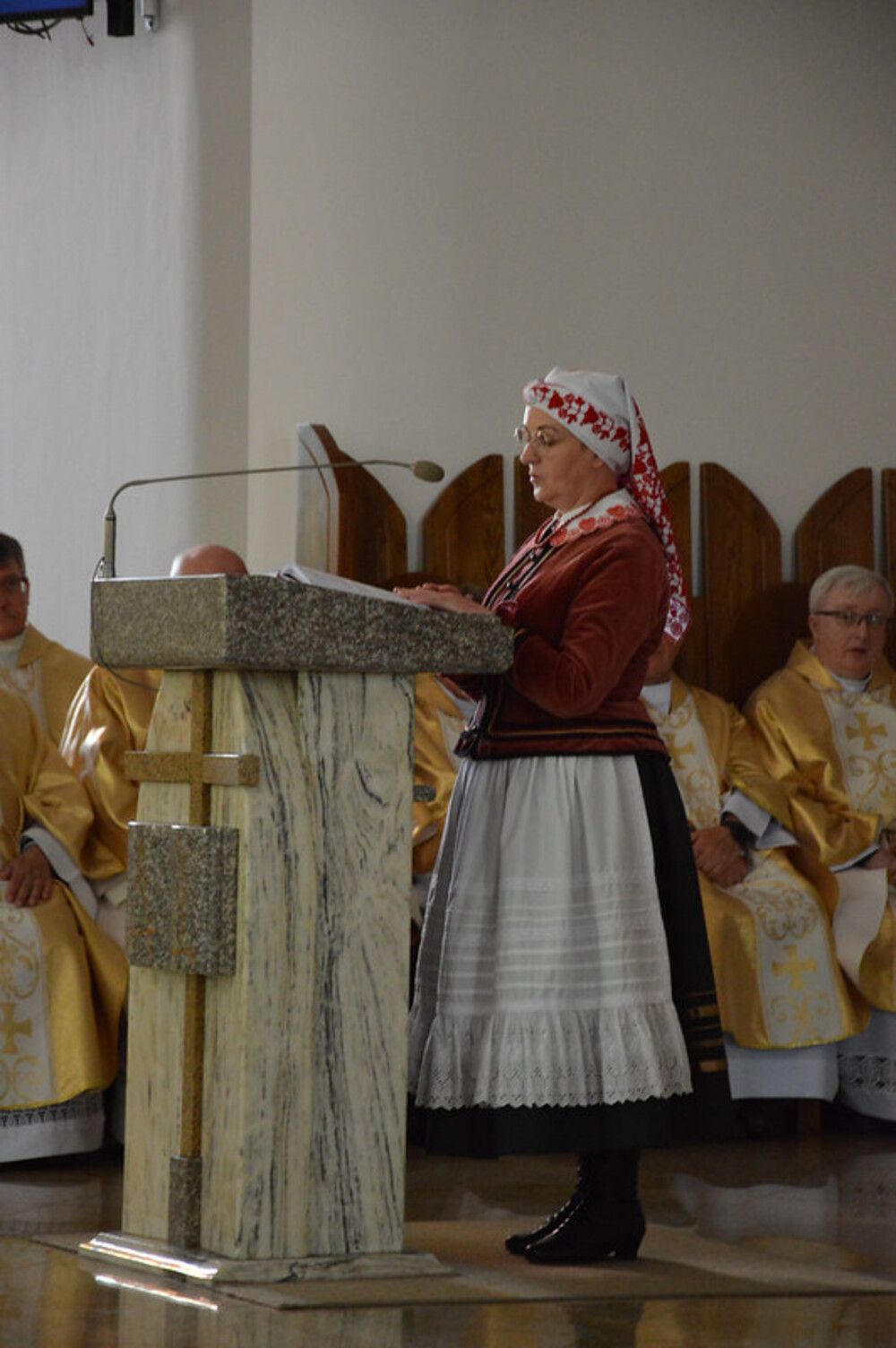 Wyjątkowa uroczystość w Świniarsku. Kościół parafialny pw. Miłosierdzia Bożego został konsekrowany [ZDJĘCIA]