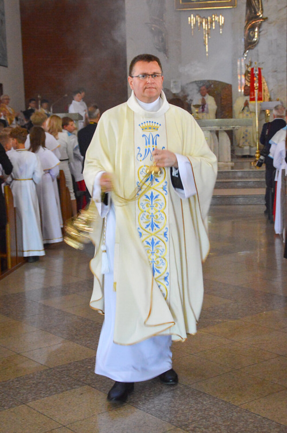 Wyjątkowa uroczystość w Świniarsku. Kościół parafialny pw. Miłosierdzia Bożego został konsekrowany [ZDJĘCIA]