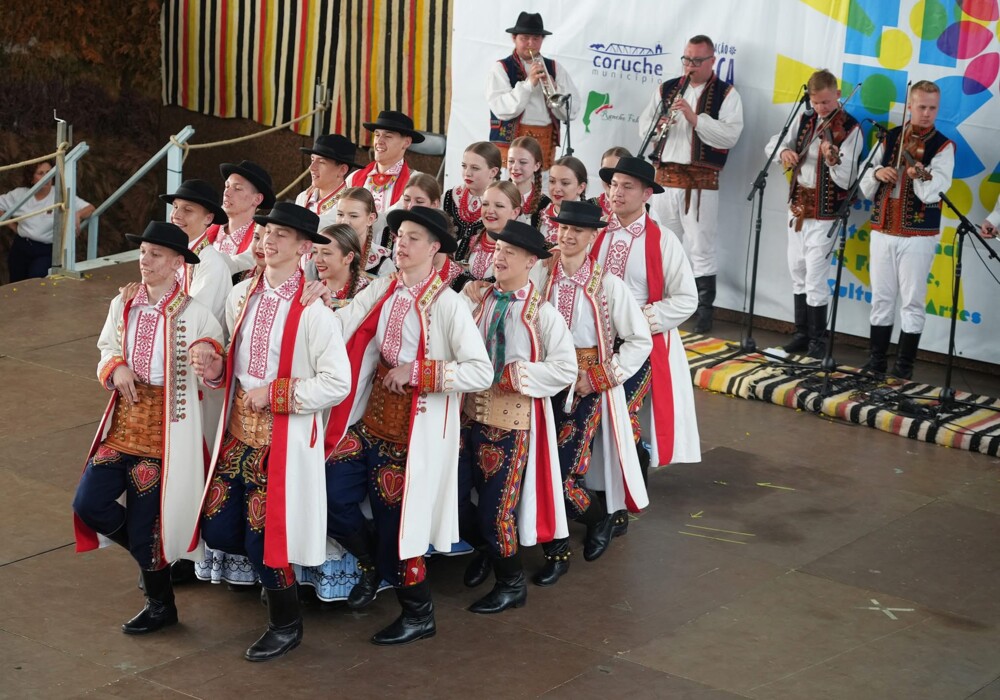 Zespół Regionalny „Mystkowianie” wystąpił na portugalskim festiwalu! Zaprezentował lachowską kulturę