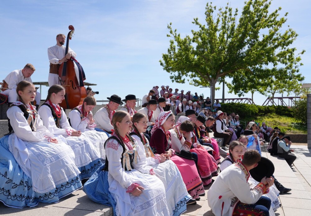 Zespół Regionalny „Mystkowianie” wystąpił na portugalskim festiwalu! Zaprezentował lachowską kulturę