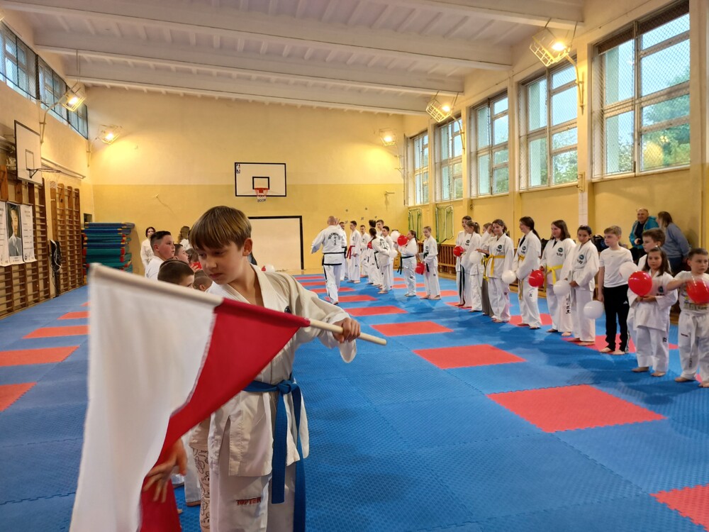 Przywitanie medalistów Mistrzostw Europy w Taekwondo w Nowosądeckim Klubie Sportowym! Zdobyli aż 7 medali
