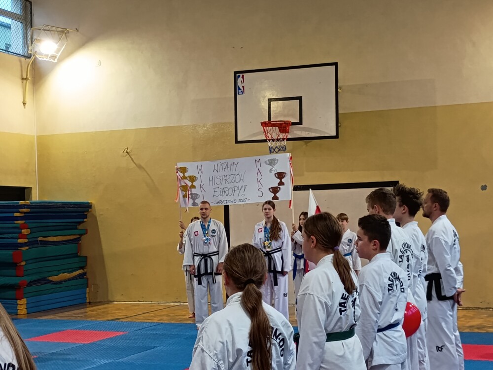 Przywitanie medalistów Mistrzostw Europy w Taekwondo w Nowosądeckim Klubie Sportowym! Zdobyli aż 7 medali