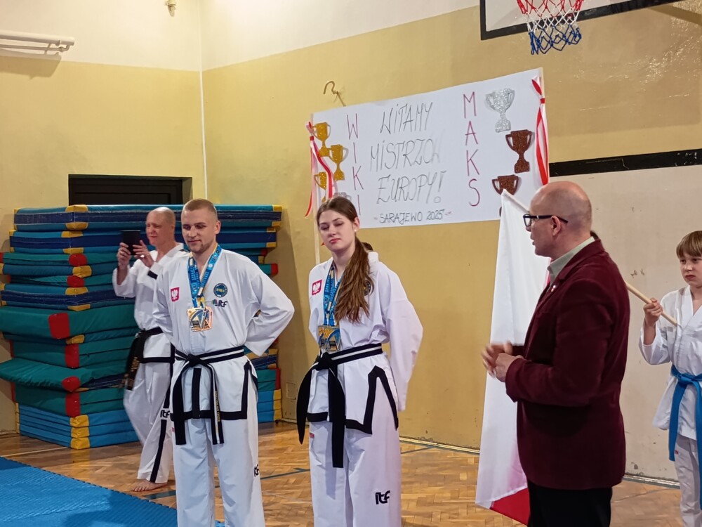 Przywitanie medalistów Mistrzostw Europy w Taekwondo w Nowosądeckim Klubie Sportowym! Zdobyli aż 7 medali