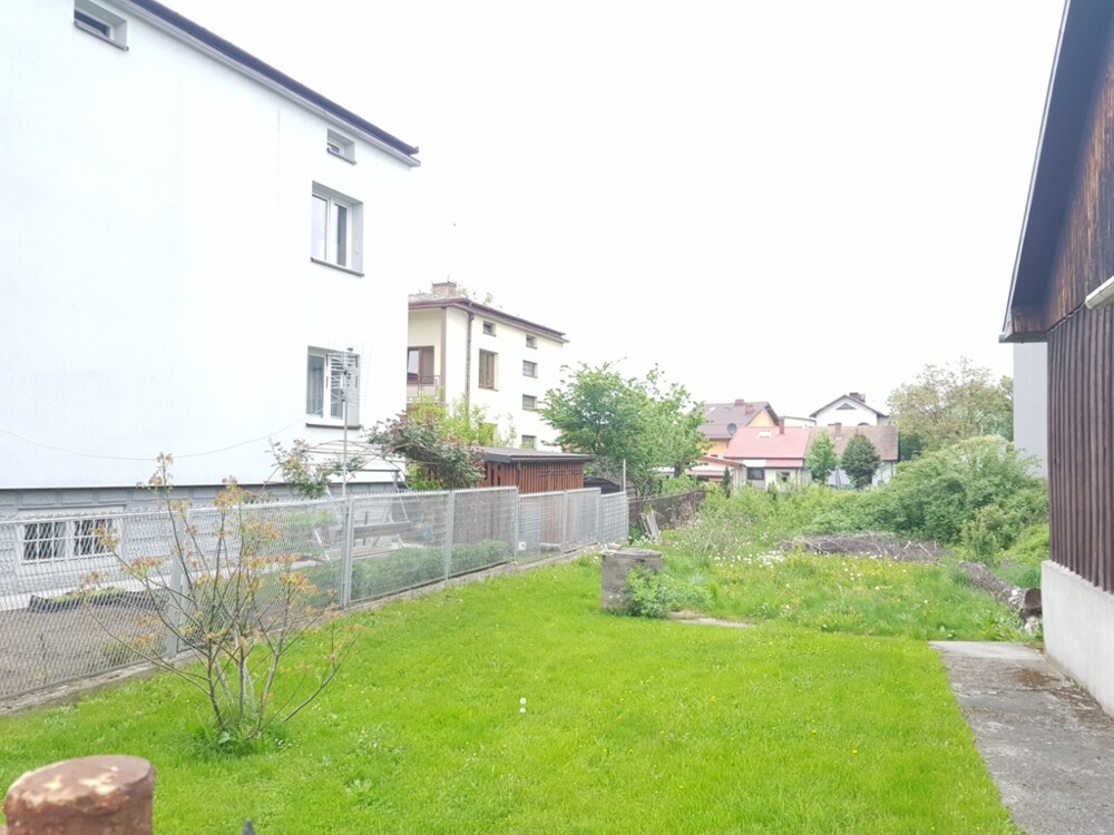 Protest mieszkańców ulicy Emilii Plater w Nowym Sączu. Stanowcze NIE dla budowy drugiego apartamentowca [WIDEO]