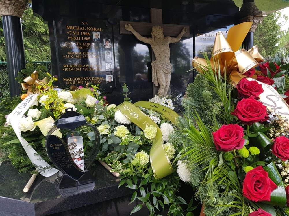 Pogrzeb śp. Jana Korala, wspaniałego człowieka, społecznika i znanego cukiernika. Na cmentarzu żegnały Go tłumy [ZDJĘCIA]
